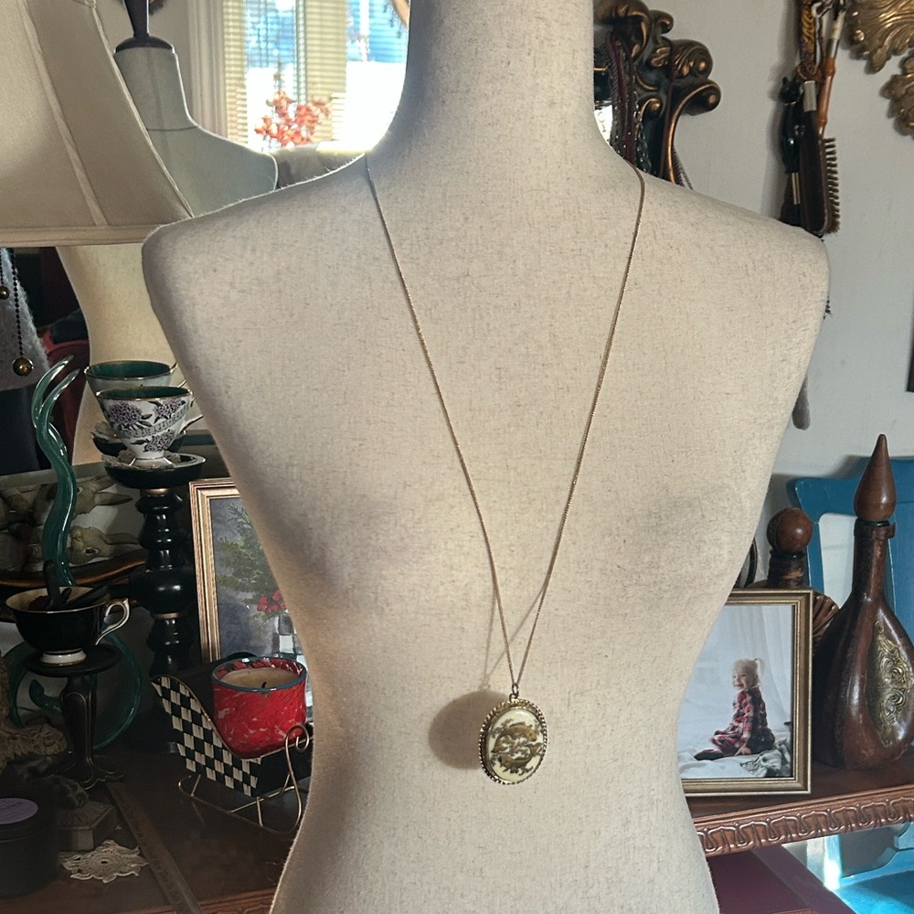Vintage Pieces Zodiac Pendant Necklace - Picture 7 of 7